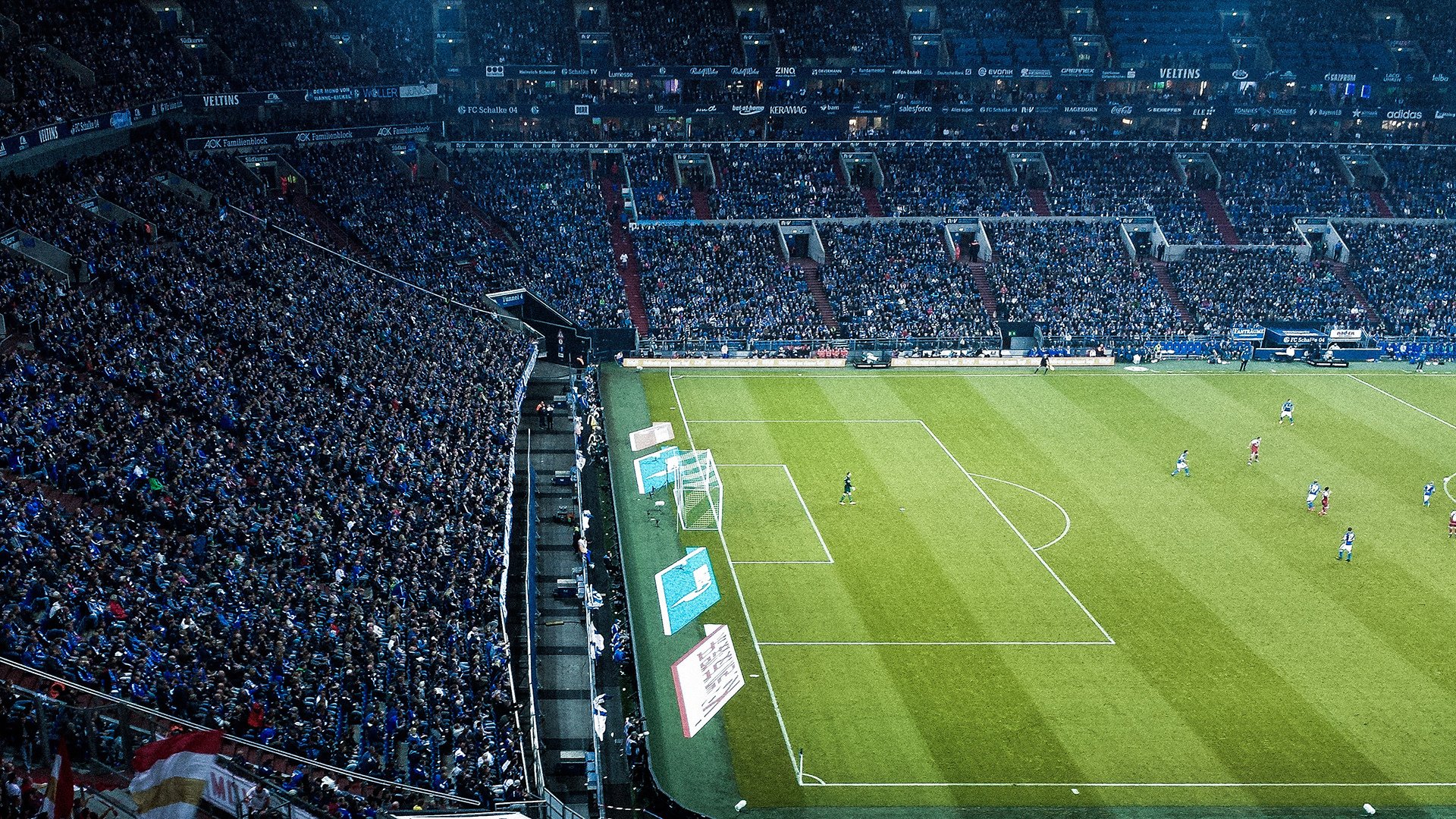 国家之星帕利尼亚：防守与进攻的完美结合，足坛新一代B2B中场的崛起