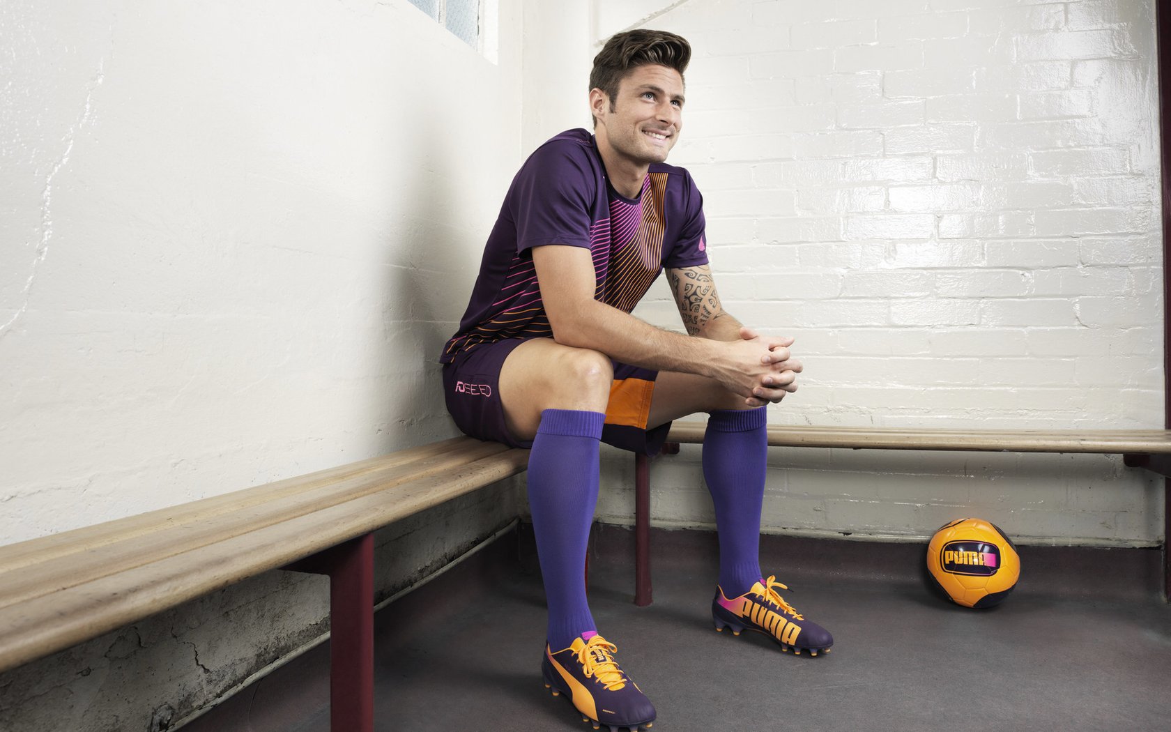 曼城本赛季控球率统计持续领先群雄，曼城本赛季阵容