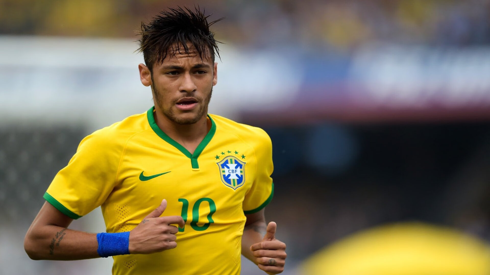 中国足球联赛赛事营销创新提升品牌影响力，中国足球职业超级联赛广告语